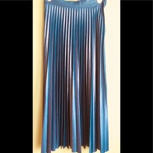Metallic Blue Pleated Skirt